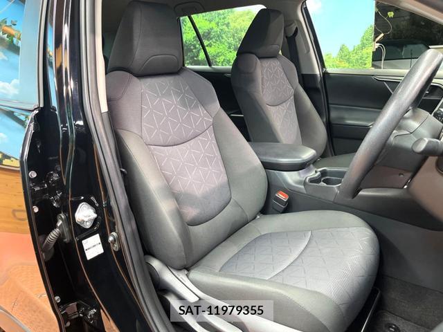 Toyota RAV4 2020-11 8813155-10