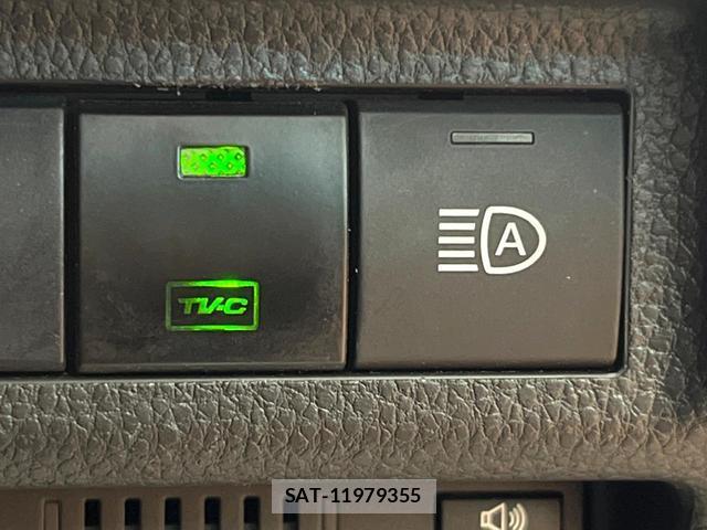 Toyota RAV4 2020-11 8813155-5