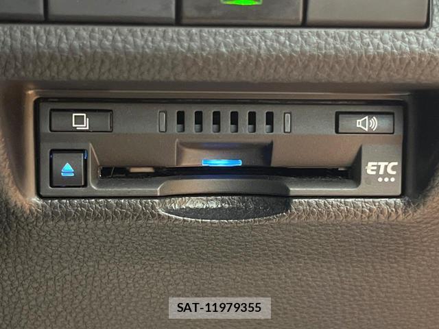 Toyota RAV4 2020-11 8813155-7