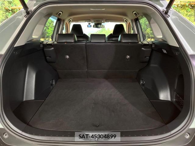 Toyota RAV4 2020-10 8813165-12