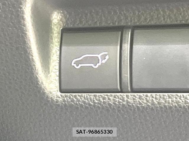 Toyota RAV4 2020-02 8813169-6