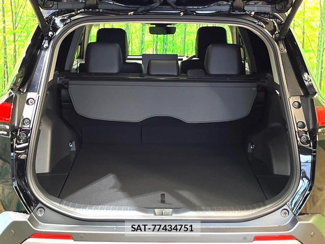 Toyota RAV4 2026-05 8813192-13