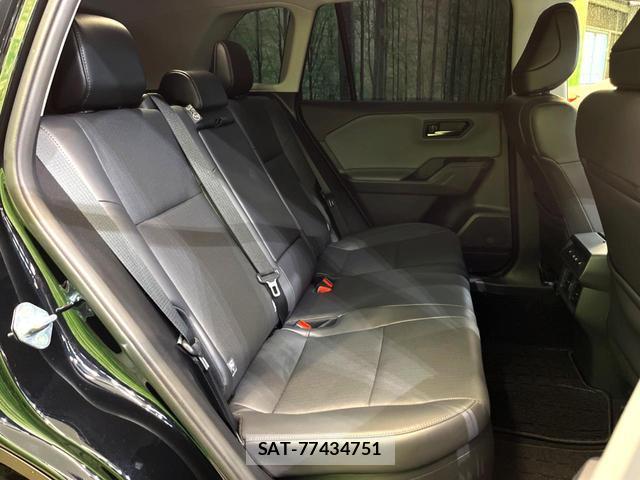 Toyota RAV4 2026-05 8813192-15