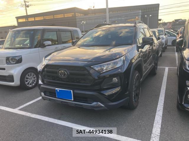 Toyota RAV4 2021-05 8813519-0