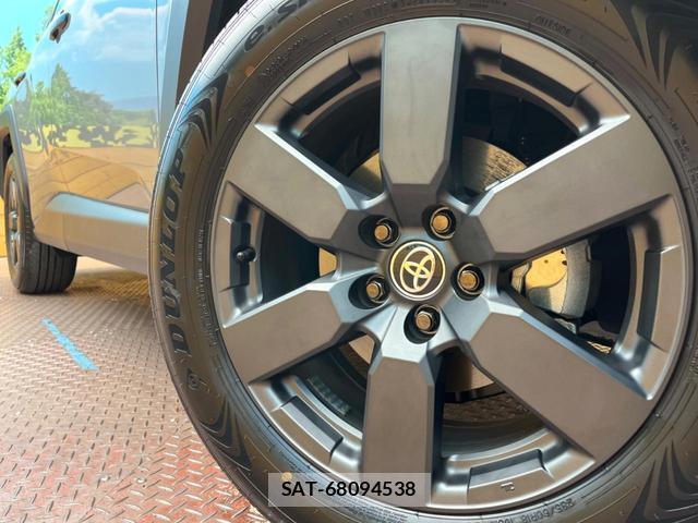 Toyota RAV4 2026-04 8813697-12