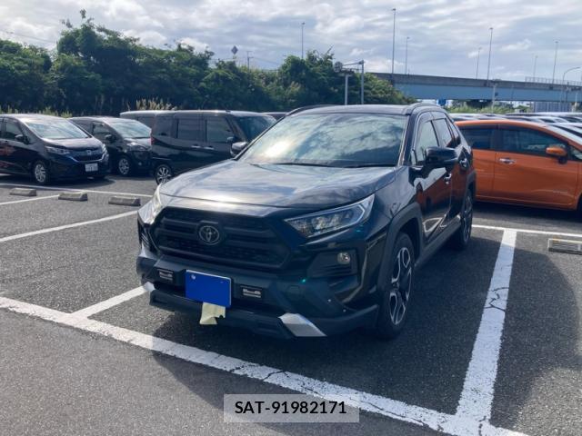 Toyota RAV4 2019-06 8813748-1