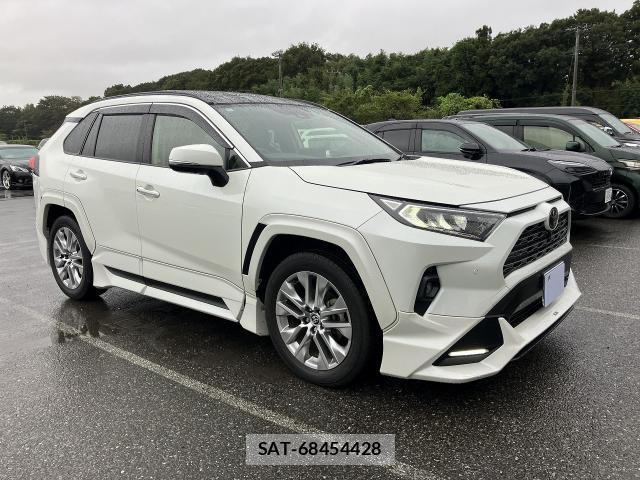 Toyota RAV4 2022-07 8813963-0