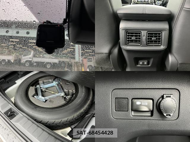 Toyota RAV4 2022-07 8813963-10