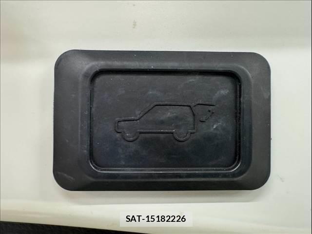 Toyota RAV4 2021-01 8814128-5