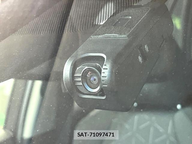 Toyota RAV4 2023-02 8814162-6