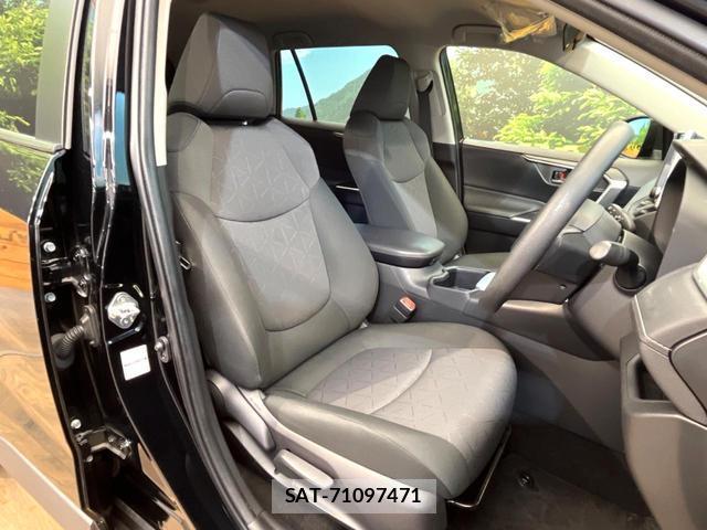 Toyota RAV4 2023-02 8814162-7