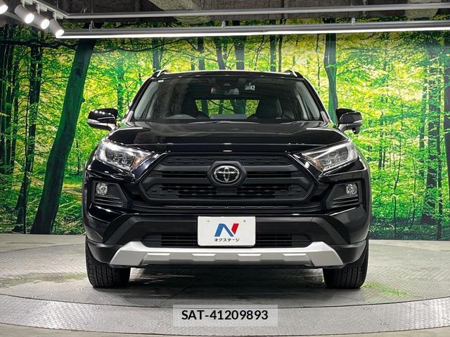 Toyota RAV4 2019-12 8814189-13