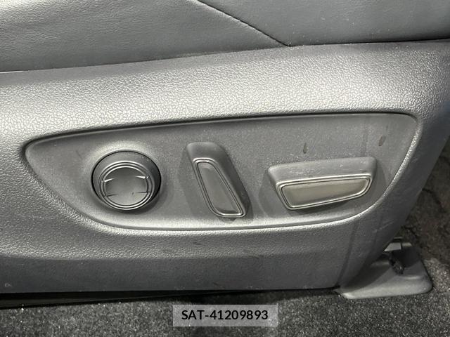Toyota RAV4 2019-12 8814189-6