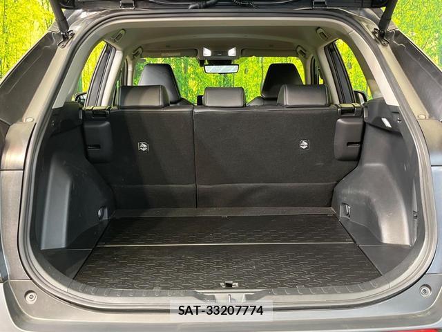 Toyota RAV4 2024-04 8814251-9