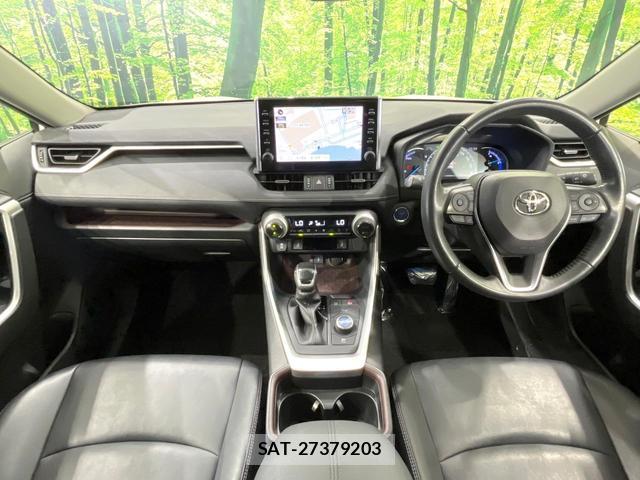Toyota RAV4 2020-09 8814674-1