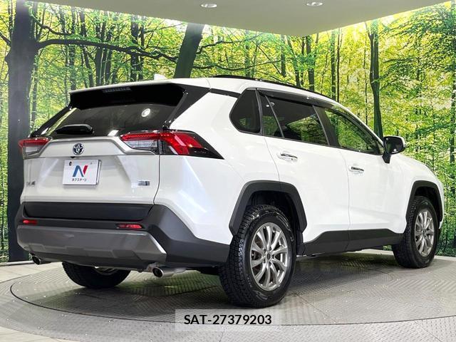 Toyota RAV4 2020-09 8814674-16