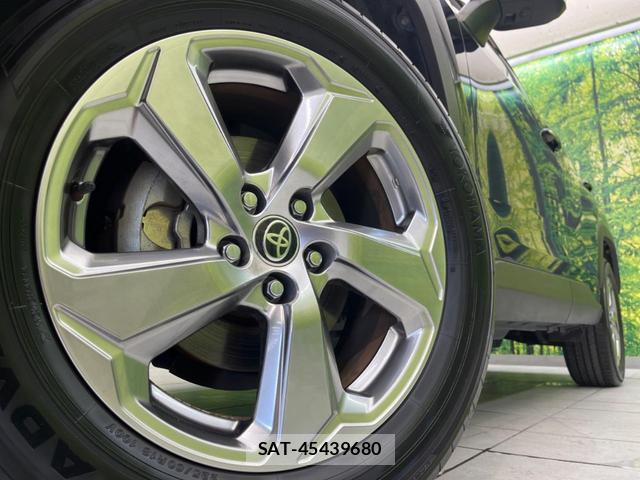 Toyota RAV4 2021-10 8814763-12