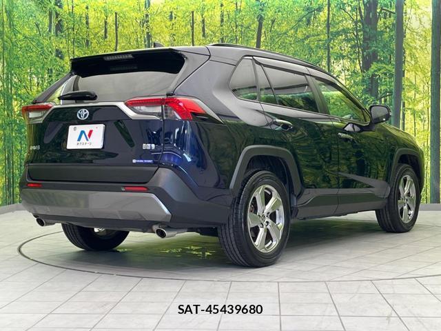 Toyota RAV4 2021-10 8814763-16