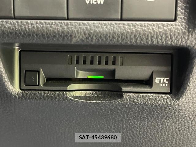 Toyota RAV4 2021-10 8814763-6