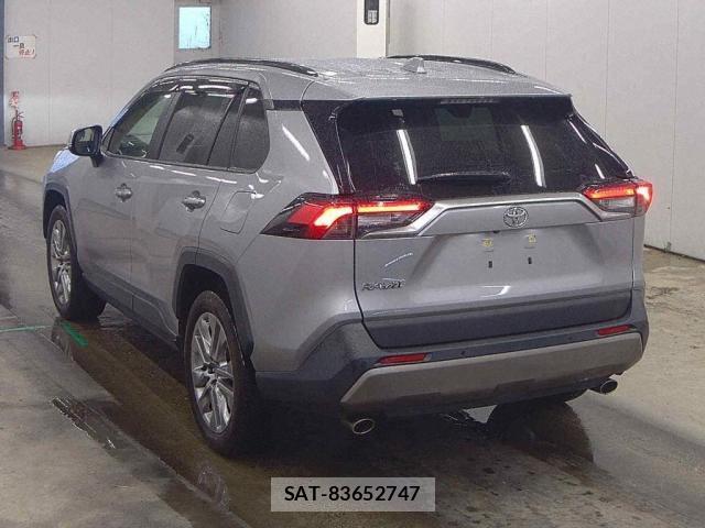 Toyota RAV4 2023-03 8814956-4