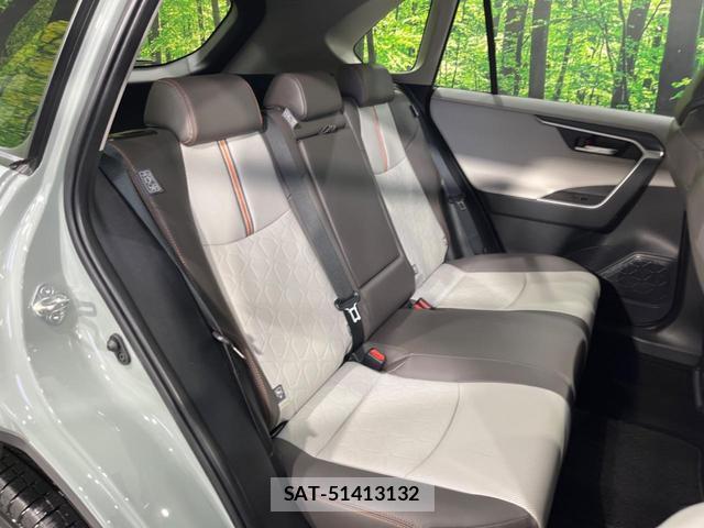 Toyota RAV4 2023-12 8815000-8