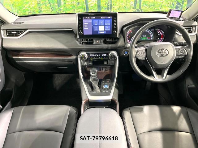 Toyota RAV4 2021-11 8815022-1