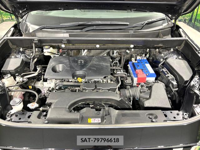 Toyota RAV4 2021-11 8815022-18