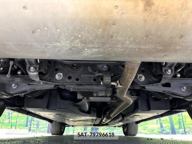 Toyota RAV4 2021-11 8815022-19