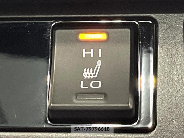 Toyota RAV4 2021-11 8815022-6