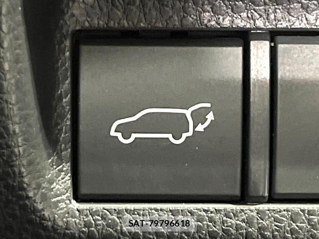 Toyota RAV4 2021-11 8815022-7