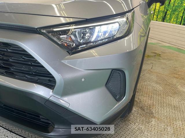 Toyota RAV4 2019-10 8815100-11