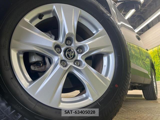 Toyota RAV4 2019-10 8815100-12