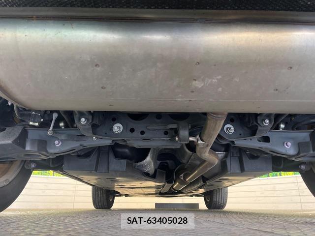 Toyota RAV4 2019-10 8815100-18