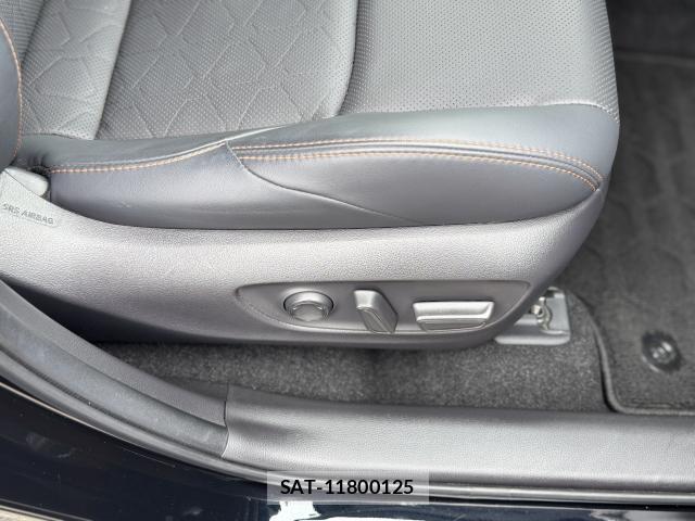 Toyota RAV4 2025-05 8815108-12