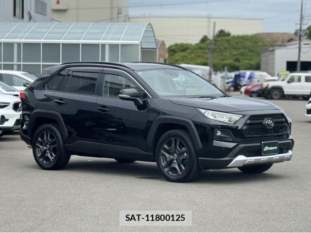 Toyota RAV4 2025-05 8815108-17