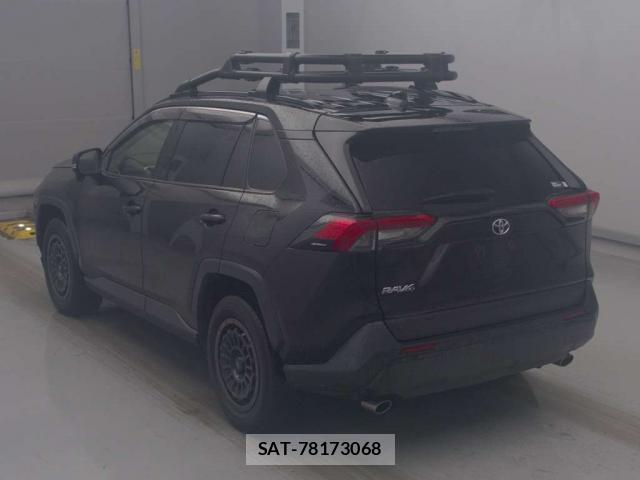 Toyota RAV4 2021-09 8815376-1
