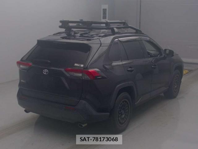 Toyota RAV4 2021-09 8815376-6