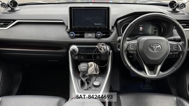 Toyota RAV4 2019-05 8815564-2