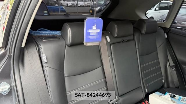 Toyota RAV4 2019-05 8815564-5