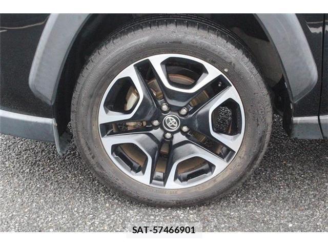 Toyota RAV4 2019-05 8815674-18