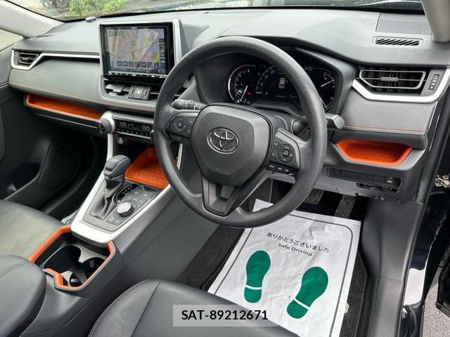 Toyota RAV4 2020-03 8815692-14