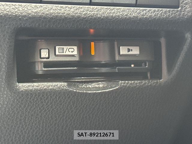 Toyota RAV4 2020-03 8815692-8