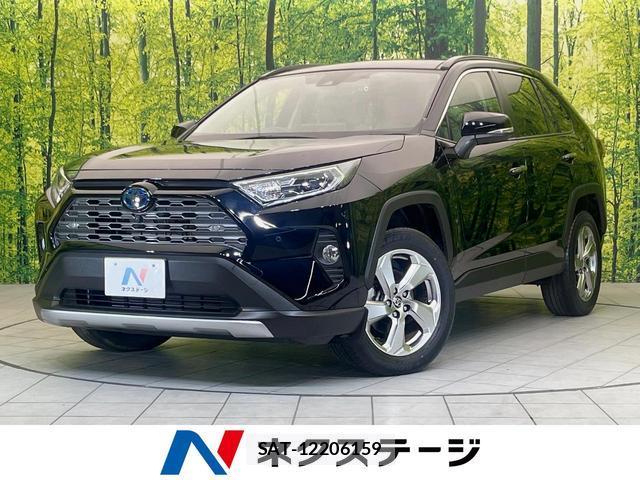 Toyota RAV4 2021-04 8815921-0
