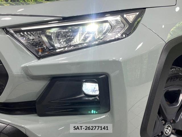 Toyota RAV4 2022-12 8816415-12