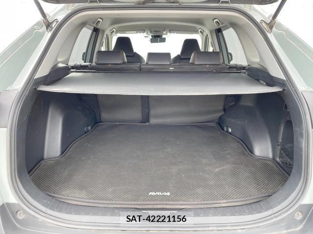 Toyota RAV4 2019-05 8817185-11