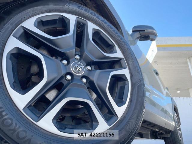 Toyota RAV4 2019-05 8817185-14