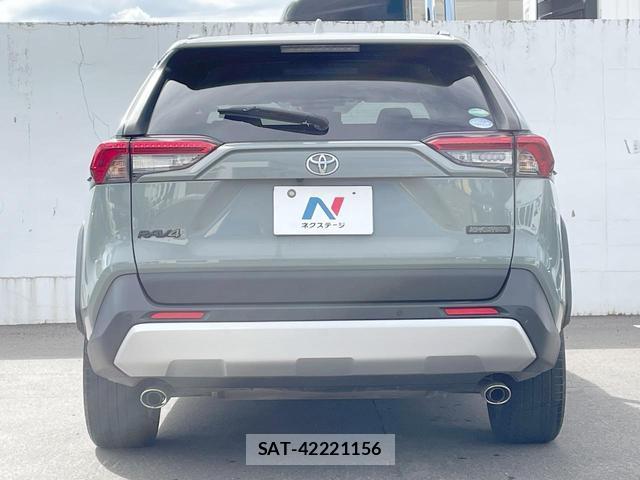 Toyota RAV4 2019-05 8817185-16