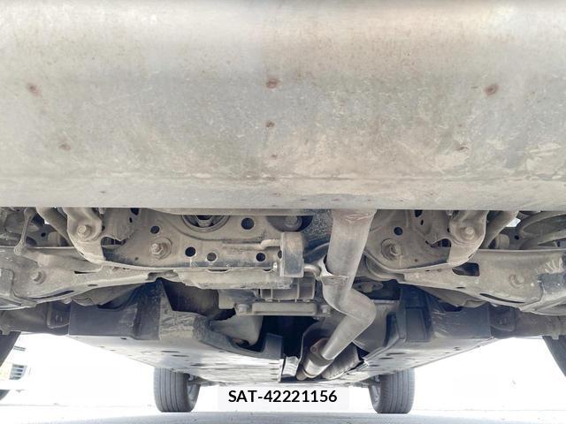 Toyota RAV4 2019-05 8817185-19