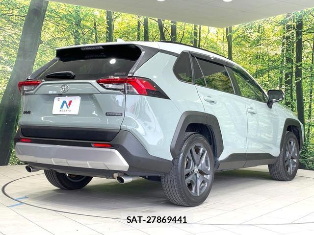 Toyota RAV4 2022-09 8817229-16