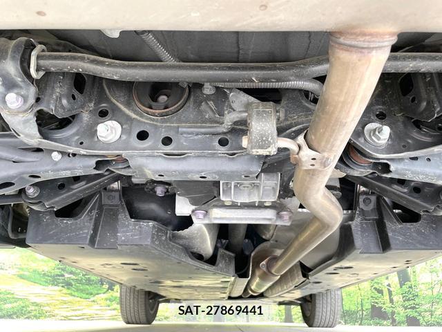 Toyota RAV4 2022-09 8817229-18